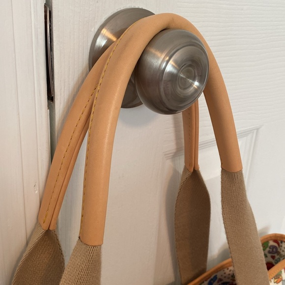 Dooney & Bourke Sketch Go 2 Tote - Picture 3 of 14